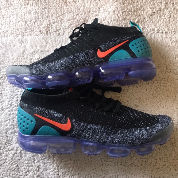 vapormax flyknit 2 hot punch